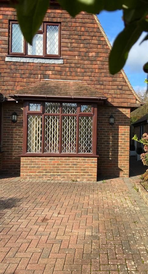 Beautiful Bexhill Cottage With Garden 3 Mins Walk To Beach Esterno foto