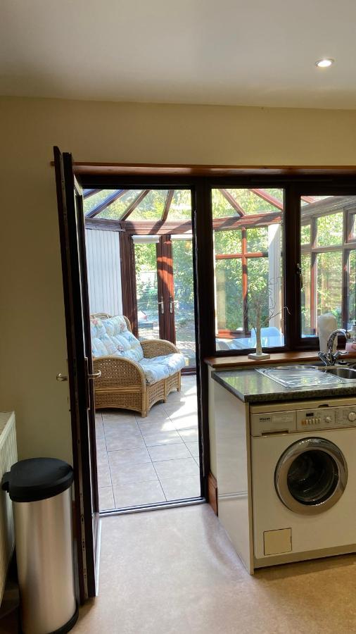 Beautiful Bexhill Cottage With Garden 3 Mins Walk To Beach Esterno foto