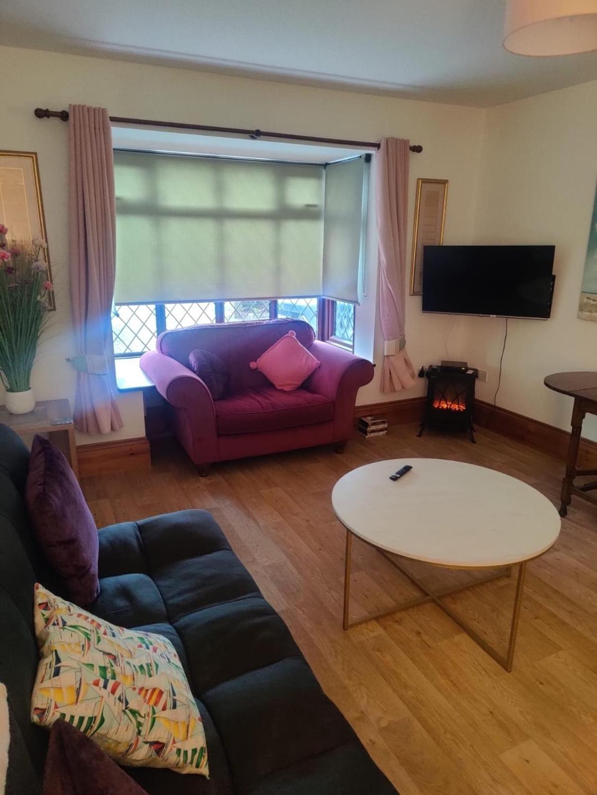 Beautiful Bexhill Cottage With Garden 3 Mins Walk To Beach Esterno foto